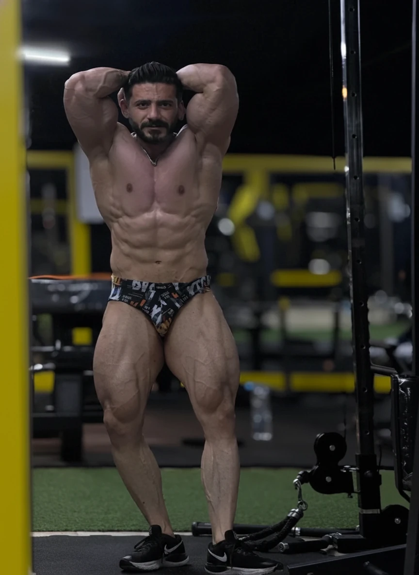 استاد وحید مرادی
